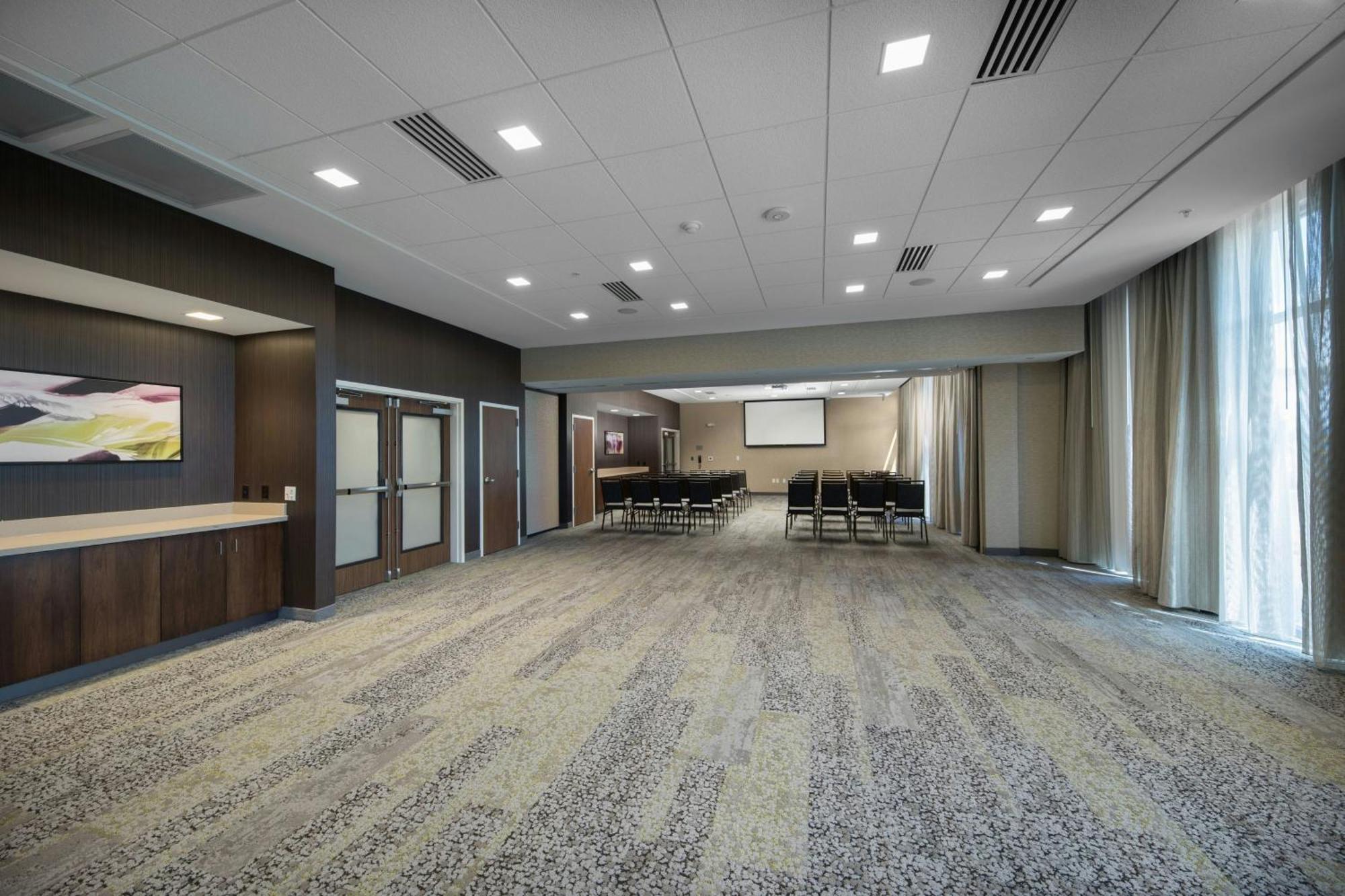 Courtyard By Marriott Russellville Exteriör bild