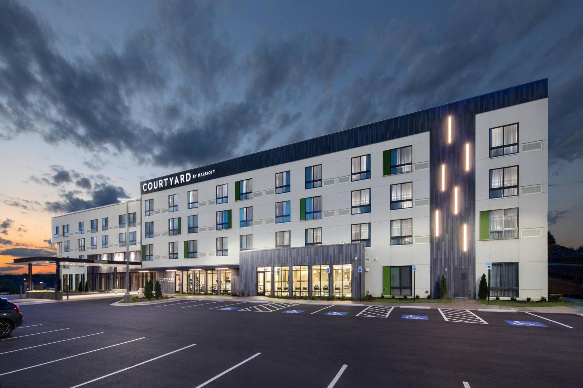Courtyard By Marriott Russellville Exteriör bild